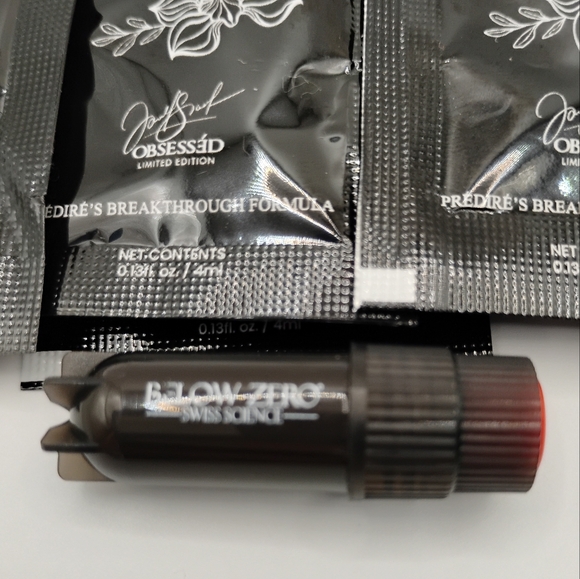 Black Orchid Peptide Age Defying Skin Firming Serum 10 Treatments In Each Packet - Picture 4 of 6